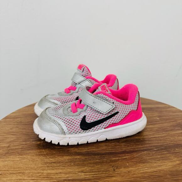Nike Flex Experience Pink And Gray Adjustable Strap Sneaker Girls Size 6 - Picture 1 of 9
